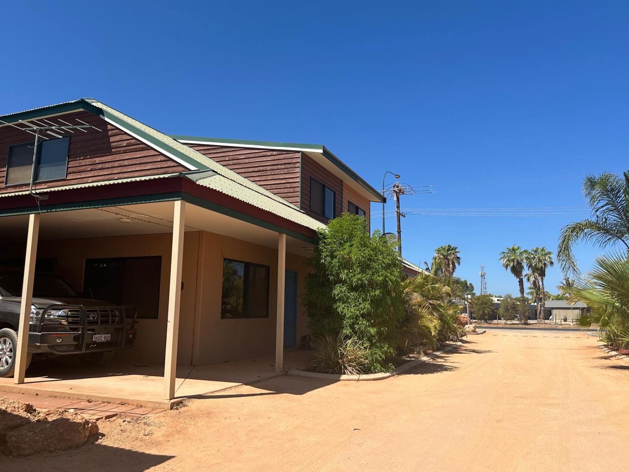 The Ningaloo Breeze Villa 4 Exmouth Exterior photo